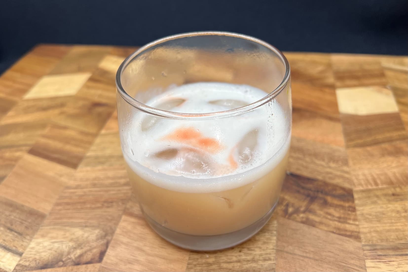 A tasty looking whisky sour
